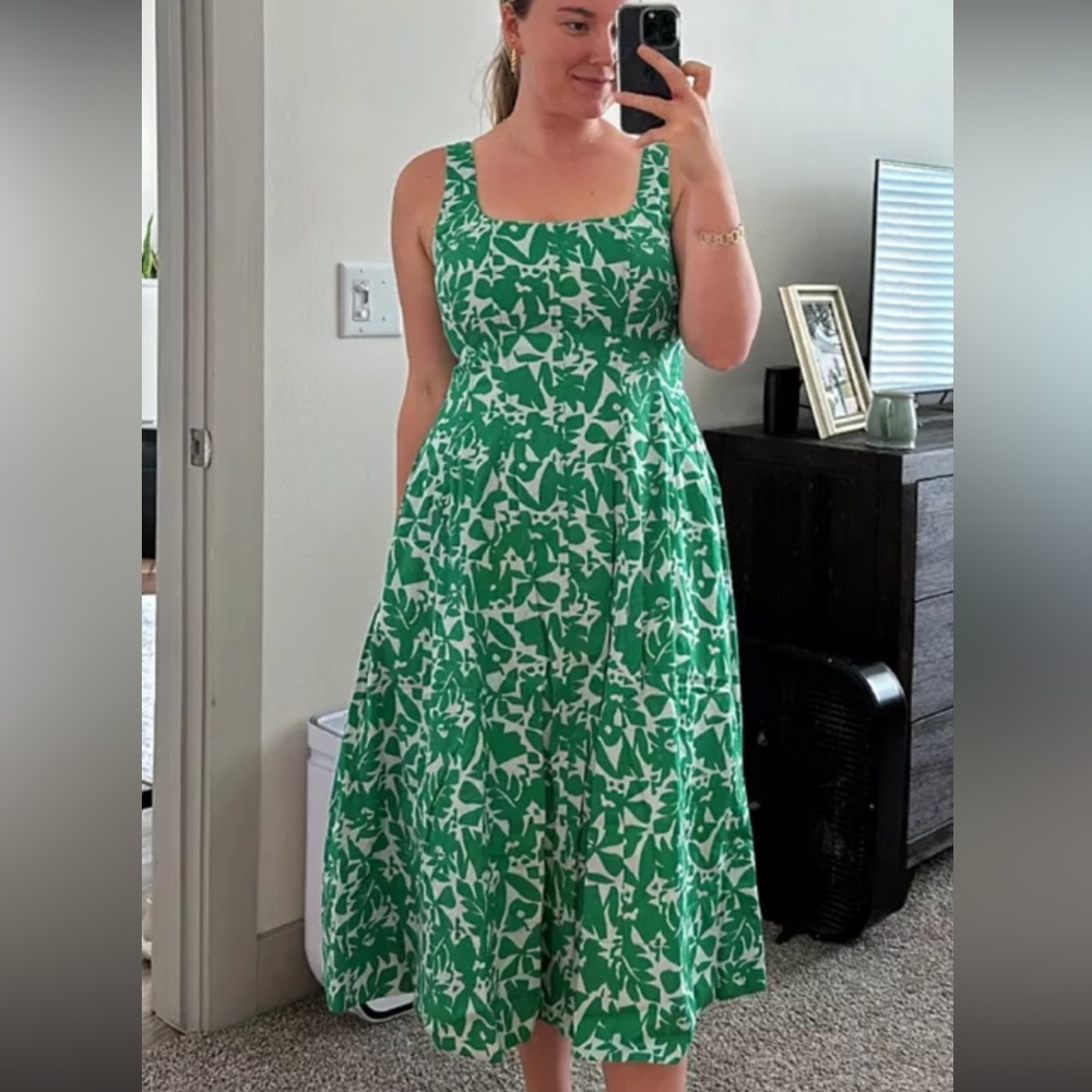 Free assembly size small dress